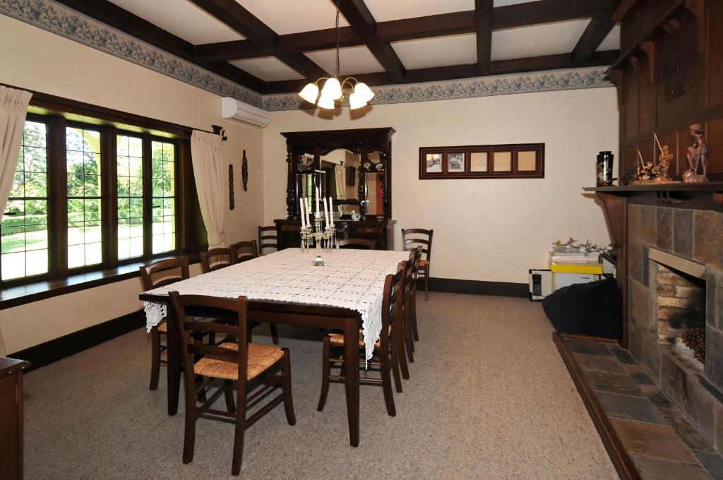 Oak Lane Lodge Hamilton Extérieur photo