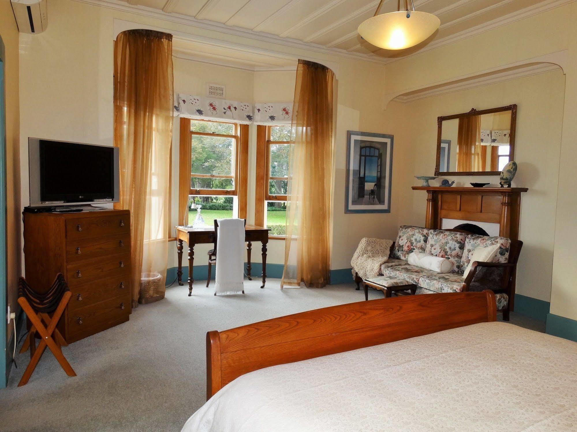 Oak Lane Lodge Hamilton Extérieur photo