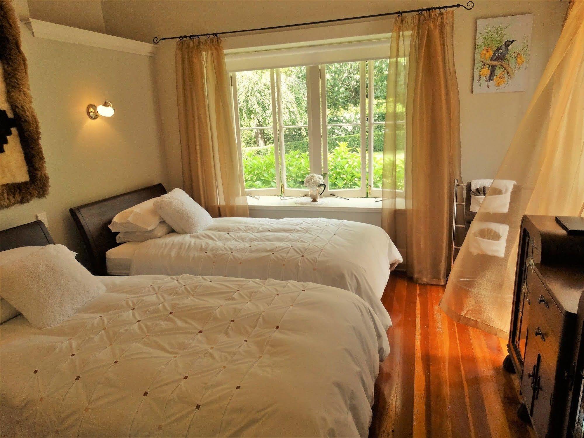 Oak Lane Lodge Hamilton Extérieur photo