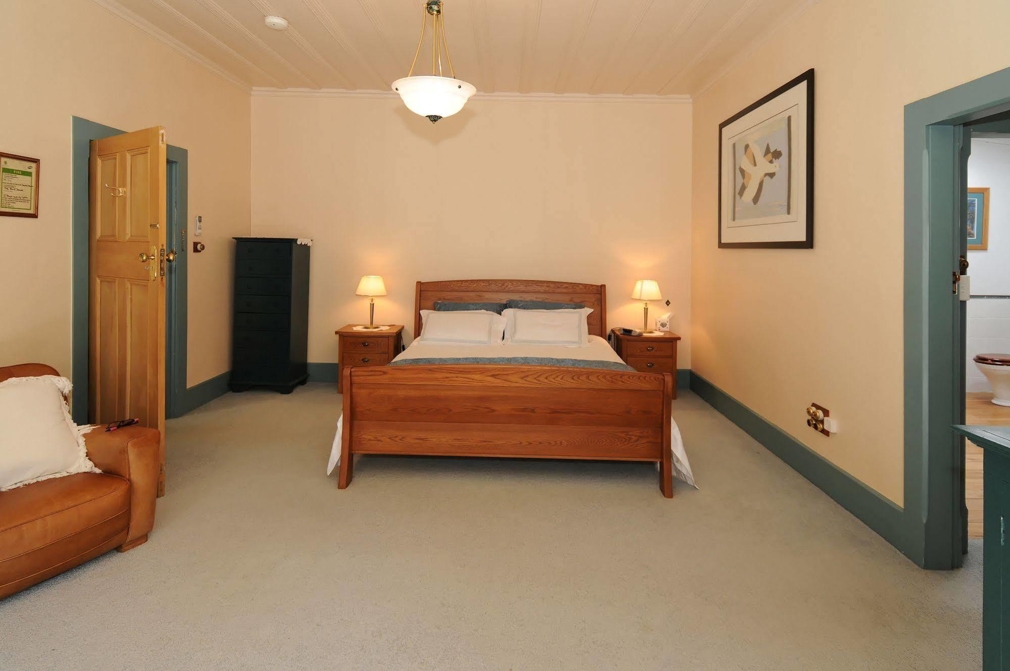 Oak Lane Lodge Hamilton Extérieur photo