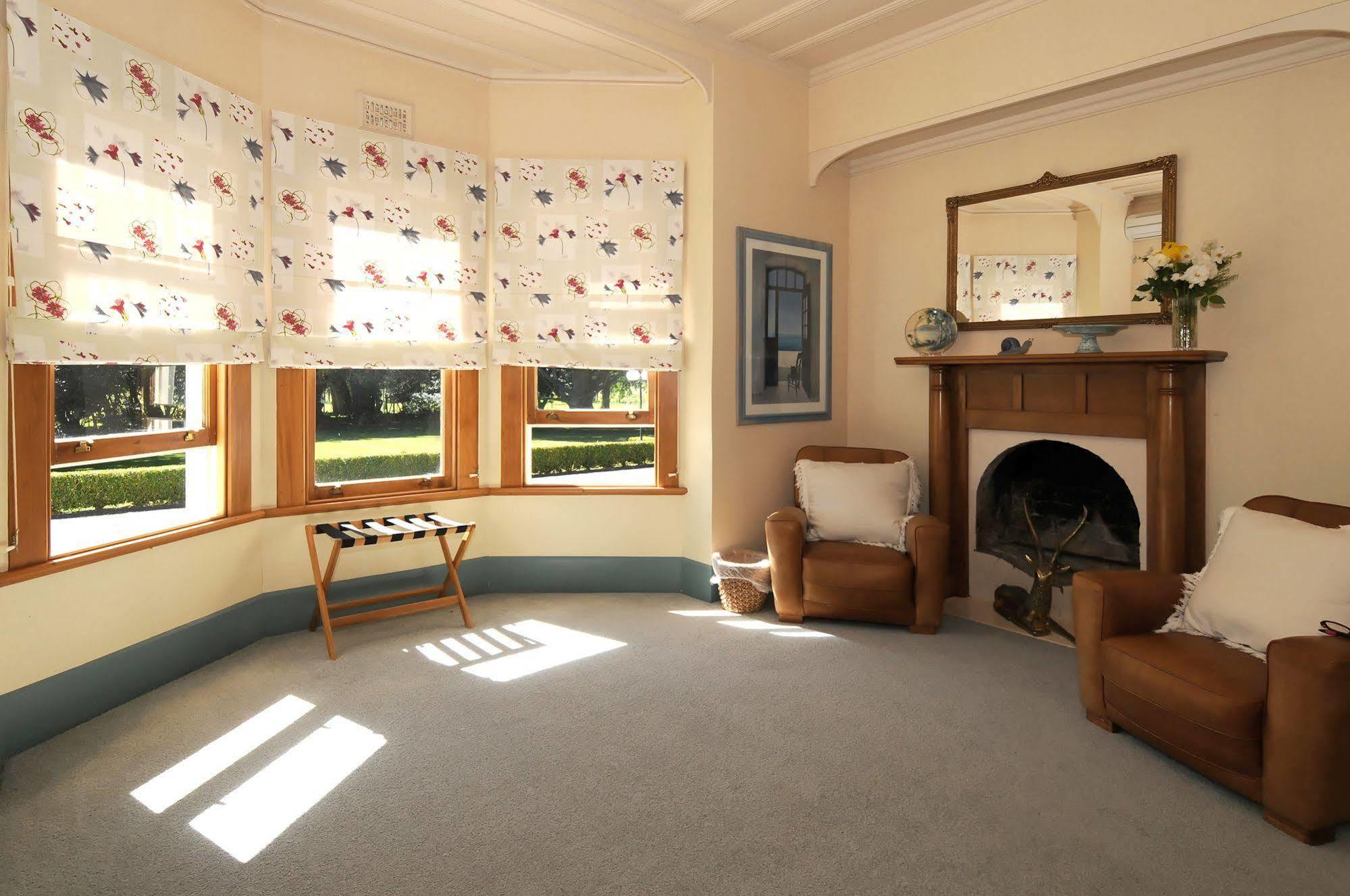 Oak Lane Lodge Hamilton Extérieur photo